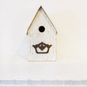 White Rustic Indoor Decor Birdhouse Car Tag Top